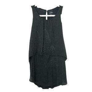 NWT: two tiered Loft Tank Top with Clasp closure